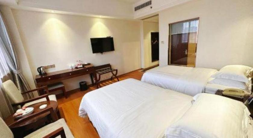 Greentree Inn Guangdong Jieyang Bus Terminal Station Ronghua Avenue Business Hotel Exterior photo